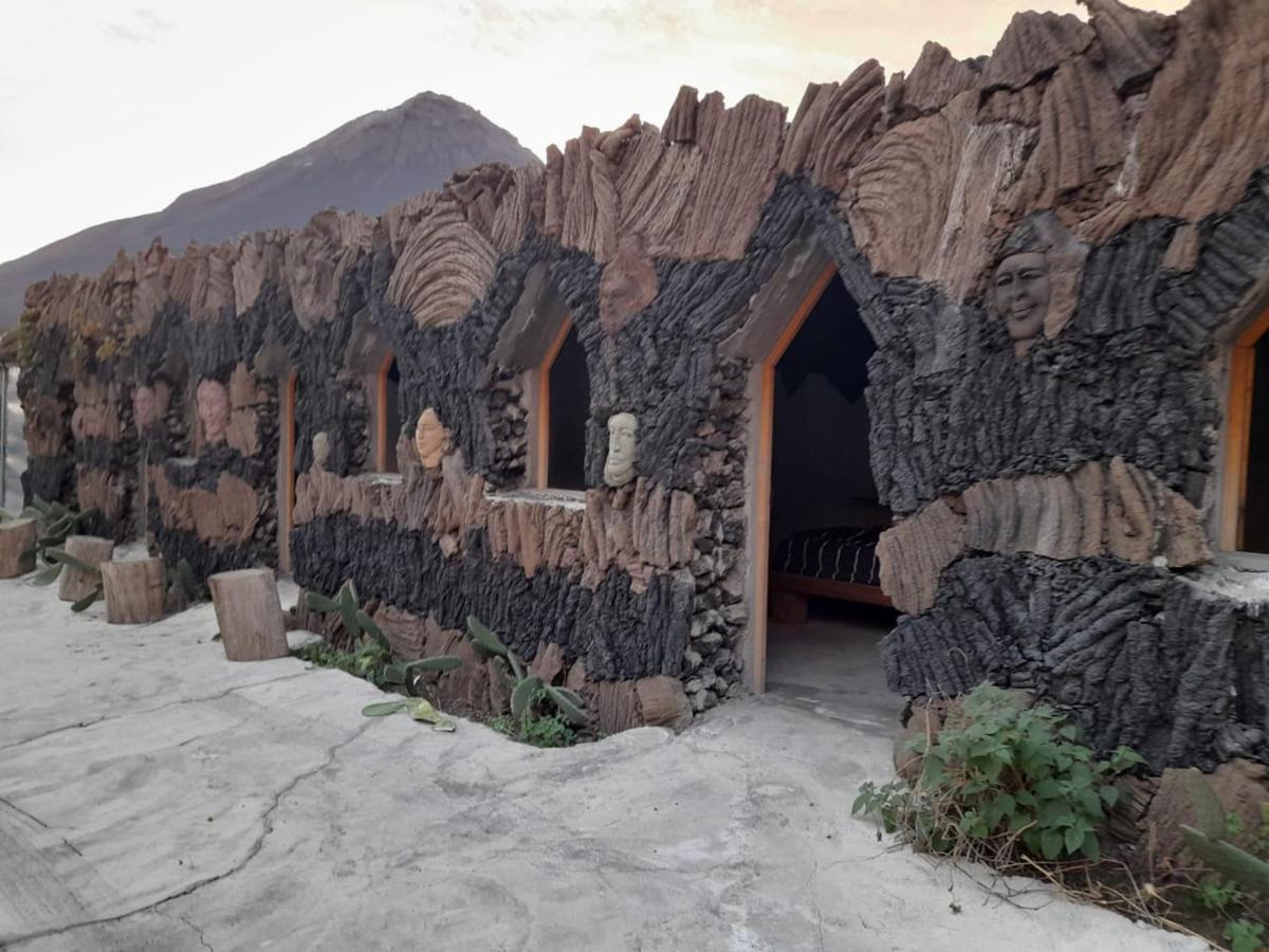 Pensao Casa Jose Doce Bed & Breakfast Portela Dış mekan fotoğraf